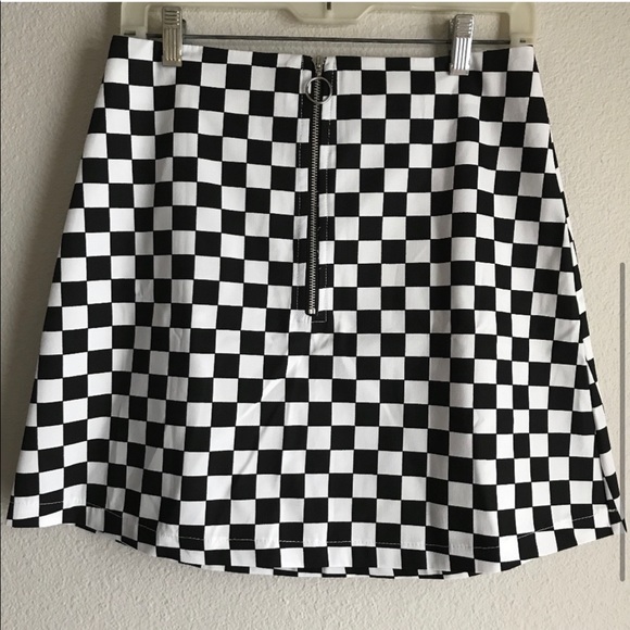 NWOT Reclaimed Vintage Zip Front Checkered Skirt